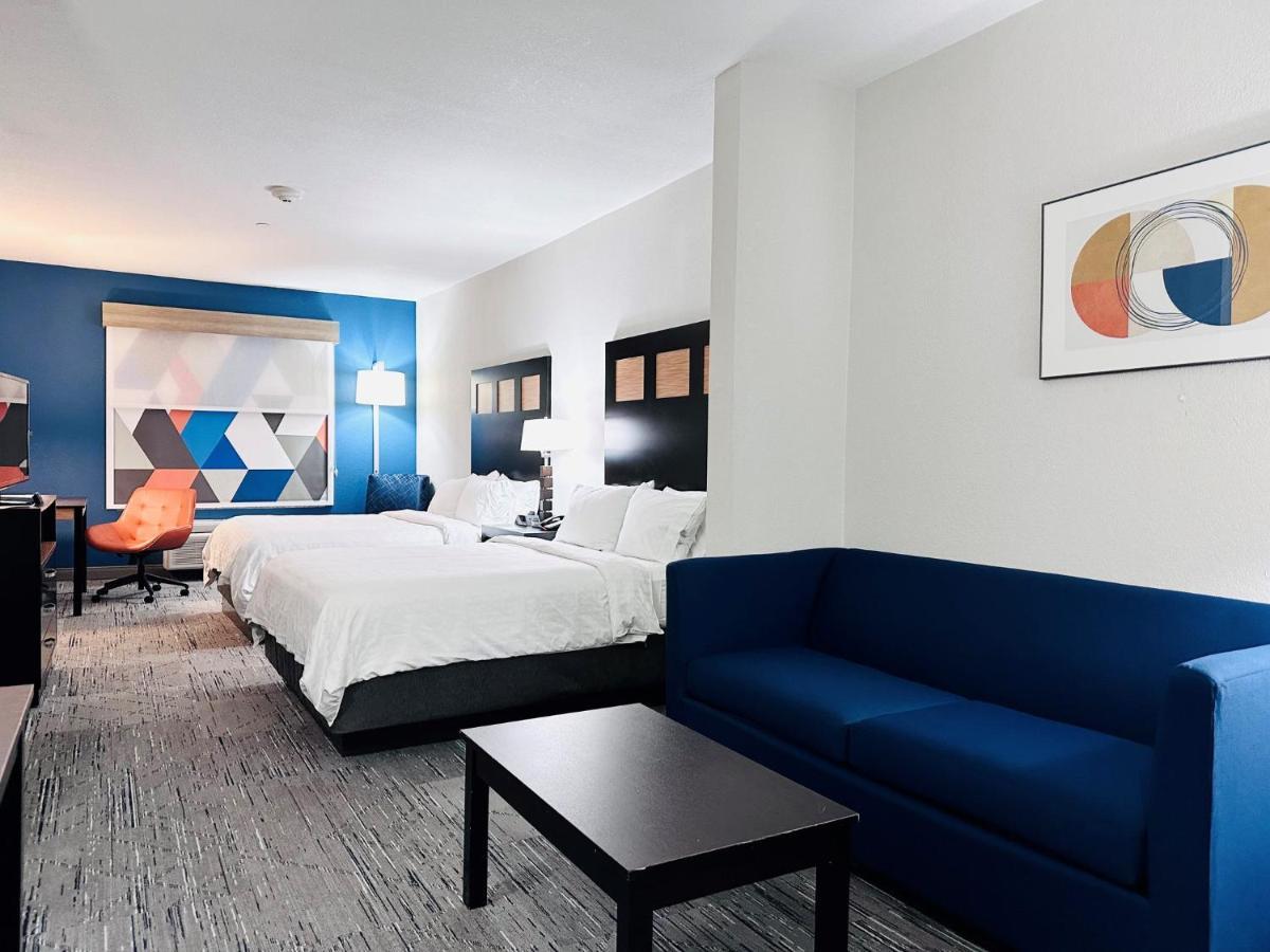 Holiday Inn Express & Suites Houston East - Baytown, An Ihg Hotel Экстерьер фото