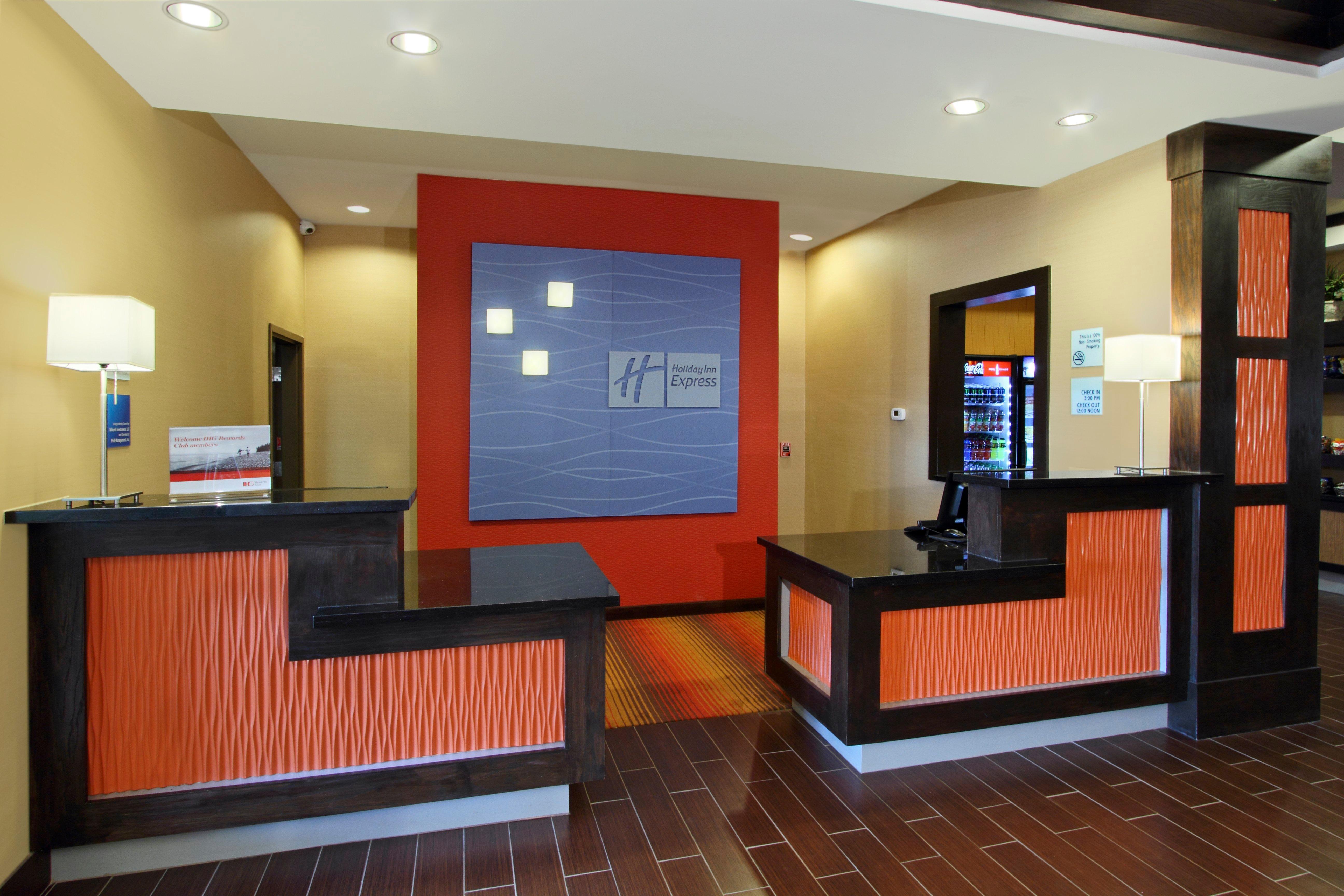 Holiday Inn Express & Suites Houston East - Baytown, An Ihg Hotel Экстерьер фото