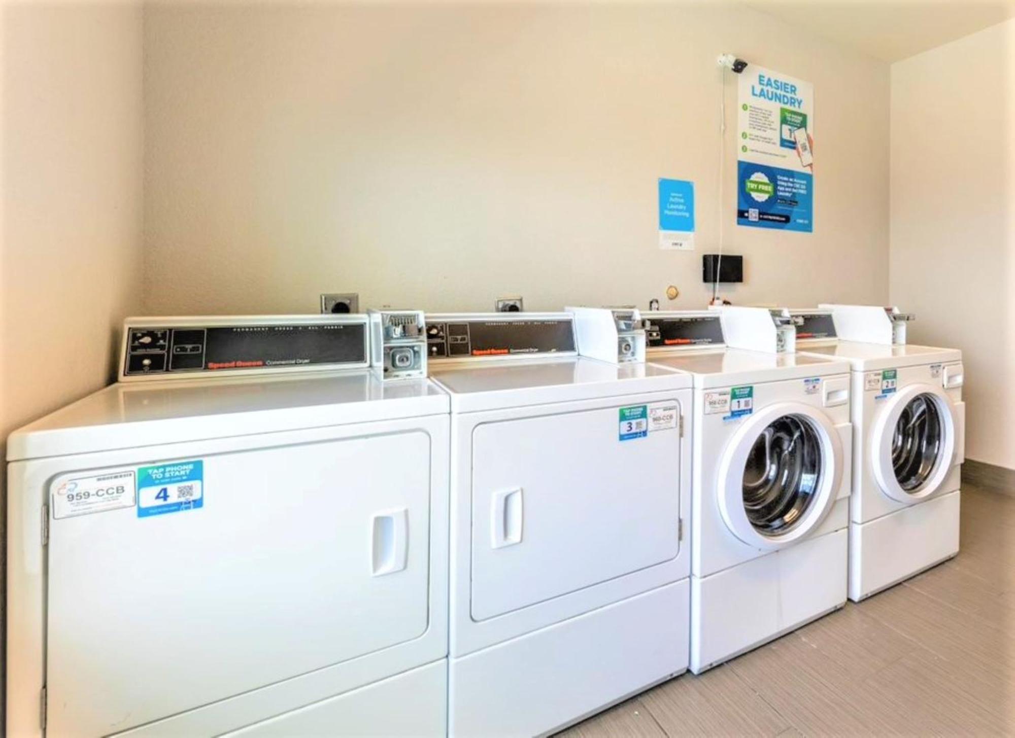Holiday Inn Express & Suites Houston East - Baytown, An Ihg Hotel Экстерьер фото